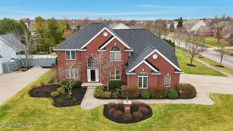 8753 N Stone Mill Rd, Sylvania, OH 43560