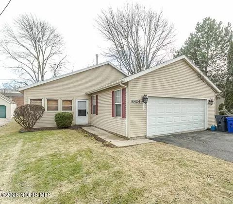 5824 Semoff Dr, Toledo, OH 43613