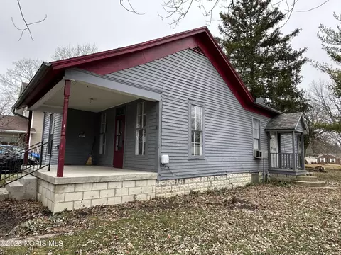 412 Center St, Bryan, OH 43506 photo 2