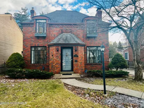 2729 Bradford Dr, Toledo, OH 43614