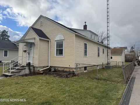 950 Washington Ave, Defiance, OH 43512