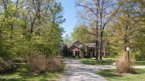 8801 W Bancroft St, Toledo, OH 43617