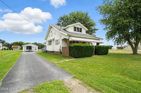 29 Lemoyne Rd, Northwood, OH 43619