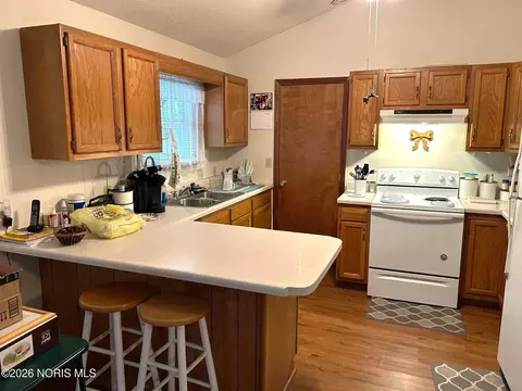 Kitchen - 208 Kenny Ray Pkwy, Edon, OH 43518 photo 2 of 2