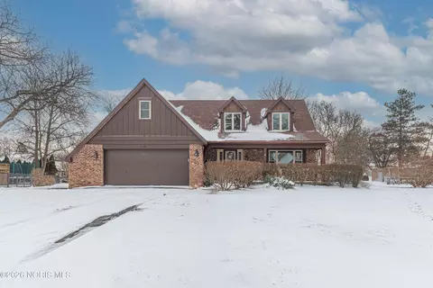 2177 Thornapple Dr, Toledo, OH 43614
