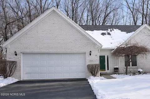 5707 Waterford Pl, Toledo, OH 43623