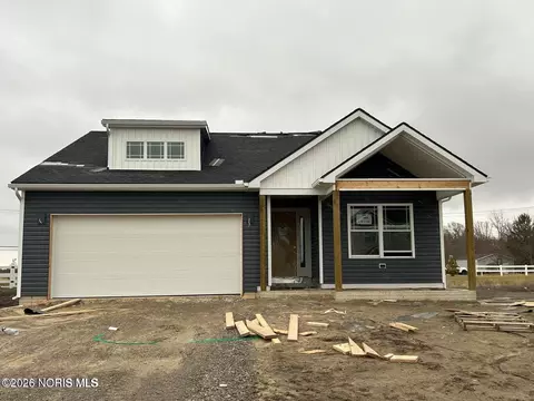 1860 Caleb Ct, Waterville, OH 43566