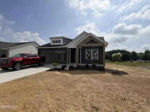 1860 Caleb Ct, Waterville, OH 43566