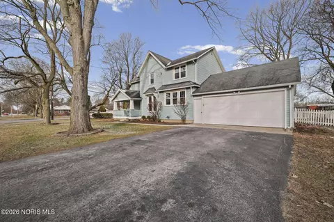 740 Conneaut Ave, Bowling Green, OH 43402