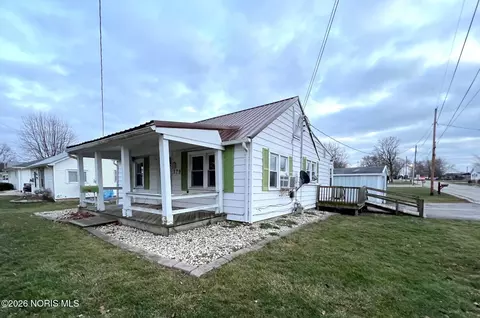 Exterior - 379 W Spring St, Upper Sandusky, OH 43351 photo 1 of 3