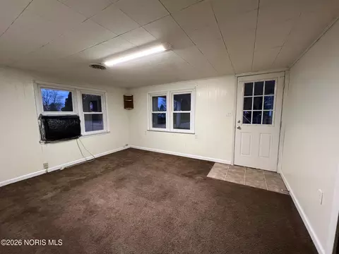Living - 379 W Spring St, Upper Sandusky, OH 43351 photo 1 of 4