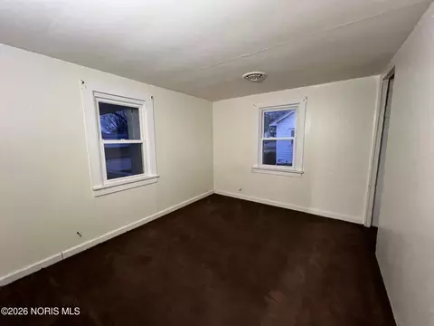 Bedroom - 379 W Spring St, Upper Sandusky, OH 43351 photo 1 of 4