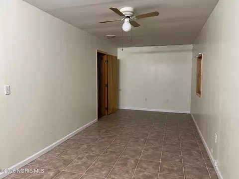 Living - 379 W Spring St, Upper Sandusky, OH 43351 photo 3 of 4