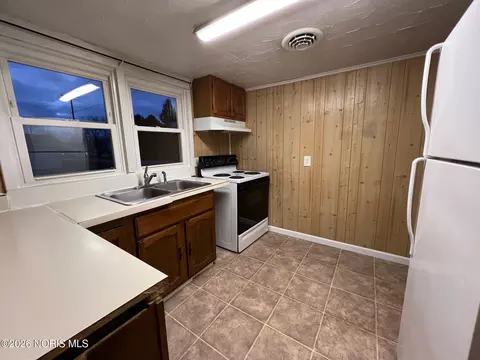 Kitchen - 379 W Spring St, Upper Sandusky, OH 43351 photo 3 of 3