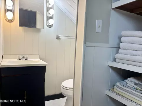 Bath - 1535 E 3rd St, Ottawa, OH 45875 photo 1 of 4