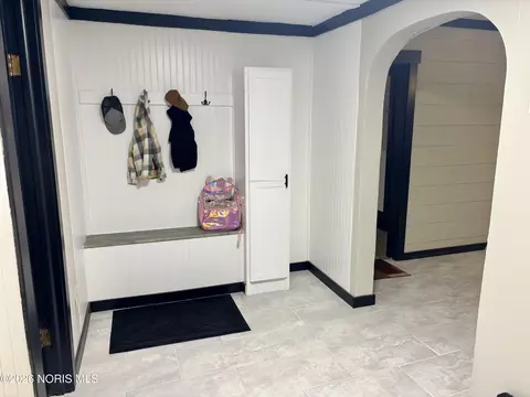 Entry Way - 1535 E 3rd St, Ottawa, OH 45875 photo 4 of 4