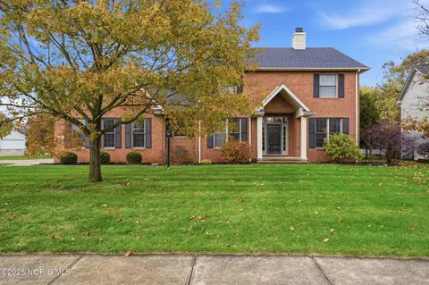 15818 Forest Ln, Findlay, OH 45840