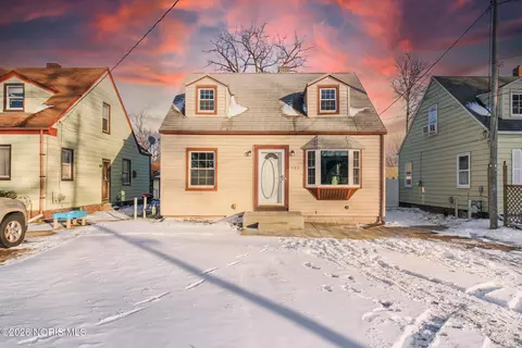 933 Fries Ave, Toledo, OH 43609