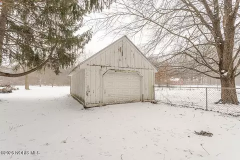 Exterior - 4349 S Eber Rd, Monclova, OH 43542 photo 6 of 7