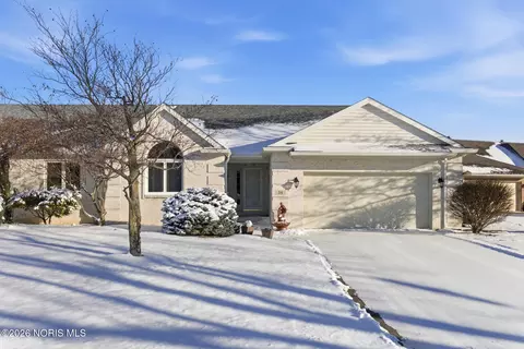34 Trafalgar Bnd, Bowling Green, OH 43402