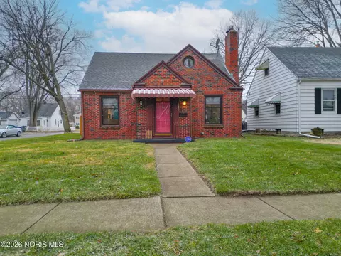 3903 Seckinger Dr, Toledo, OH 43613