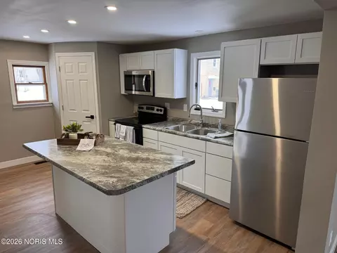 Kitchen - 315 N Williams St, Bryan, OH 43506 photo 2 of 3