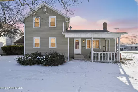 263 W Chestnut St, Wauseon, OH 43567