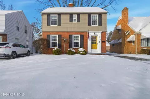 3839 Garrison Rd, Toledo, OH 43613