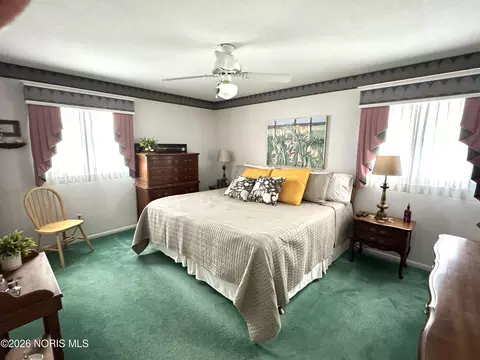 Bedroom - 9513 County Rd E, Hamler, OH 43524 photo 1 of 8