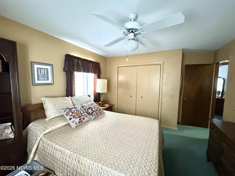 Bedroom - 9513 County Rd E, Hamler, OH 43524 photo 4 of 8