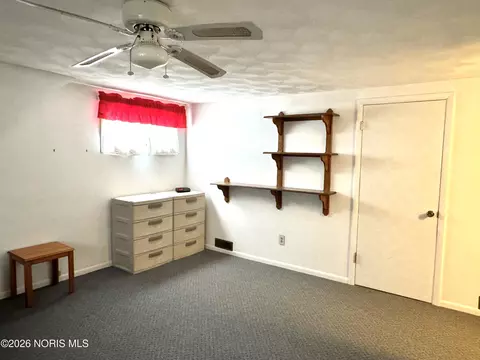 Bedroom - 9513 County Rd E, Hamler, OH 43524 photo 5 of 8