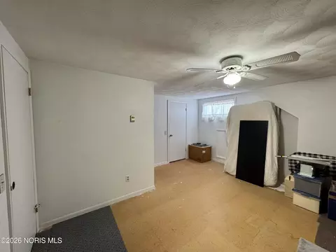 Bedroom - 9513 County Rd E, Hamler, OH 43524 photo 8 of 8
