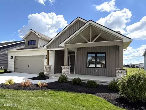 1324 Limerick Ln, Waterville, OH 43566