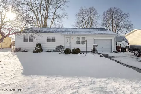219 E Williams St, Archbold, OH 43502