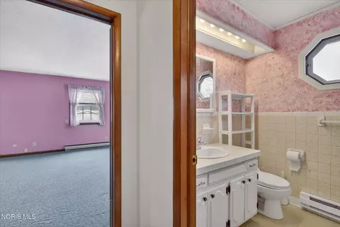 Bath - 101 Gorrill Dr, Wayne, OH 43466 photo 2 of 3