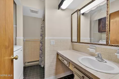 Bath - 101 Gorrill Dr, Wayne, OH 43466 photo 1 of 3