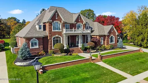 312 Pheasant Run Pl, Findlay, OH 45840
