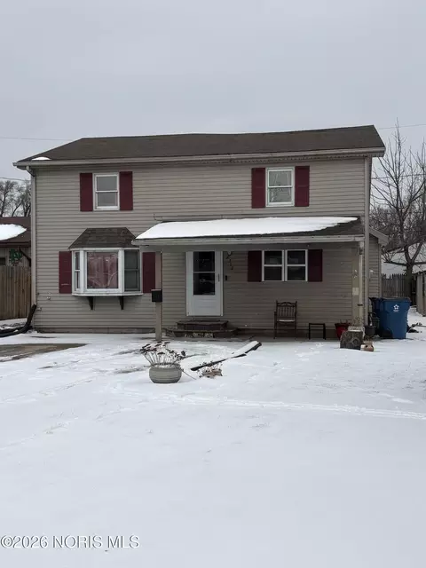 2719 Northvale Dr, Oregon, OH 43616