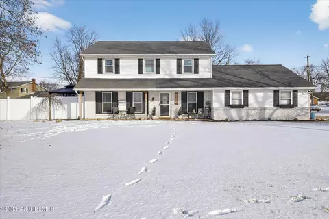 1808 S Defiance St, Archbold, OH 43502