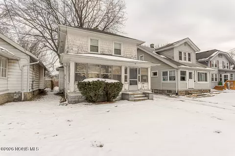 4156 Harris St, Toledo, OH 43613
