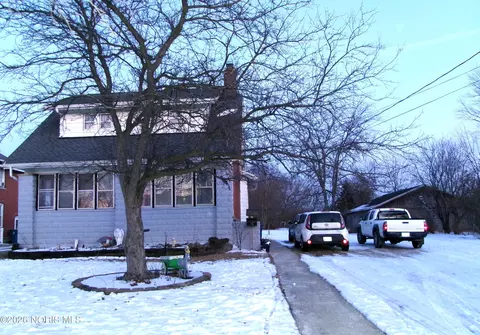 240 N Locust St, Oak Harbor, OH 43449