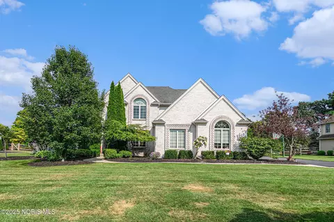 3963 Coneflower Ln, Maumee, OH 43537