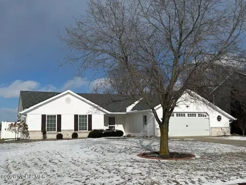 126 Amy Dr, Bryan, OH 43506