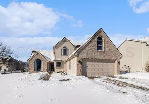 324 Oxford Ct, Maumee, OH 43537