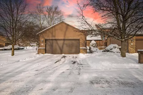 1 Parkview Dr, Perrysburg, OH 43551