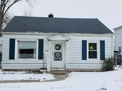 1648 Travis Dr, Toledo, OH 43612