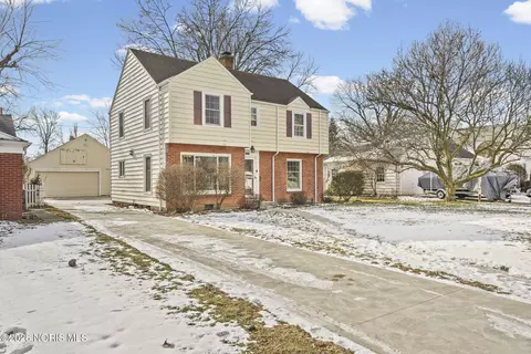 315 Fairlawn Pl, Findlay, OH 45840
