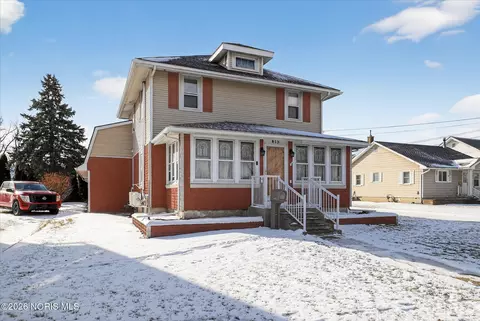 415 Fort Findlay Rd, Woodville, OH 43469