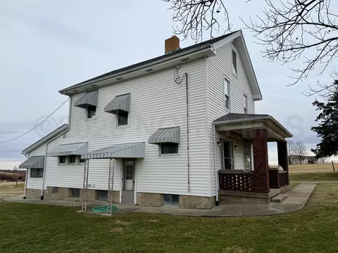 Exterior - 1082 Warvel Rd, Hamilton, OH 45013 photo 6 of 8