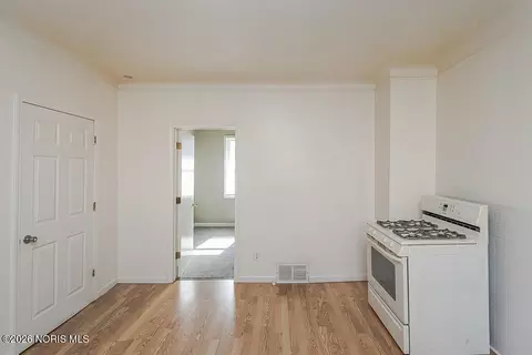 329 E Lake St, Toledo, OH 43608 photo 19
